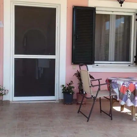 Zenap Vakantiehuis Agios Georgios (Corfu)